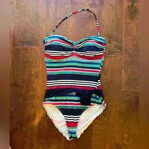 Quality Made Tommy Bahama Swimsuit size 10